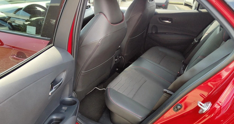 Toyota Corolla cena 94900 przebieg: 54046, rok produkcji 2019 z Kartuzy małe 172
